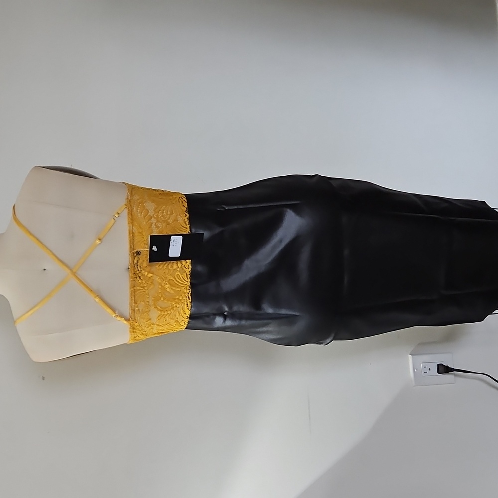 AYANAPA SZ 10 & 12 DRESS YELLOW and Black Lace Dress - Picture 2 of 5